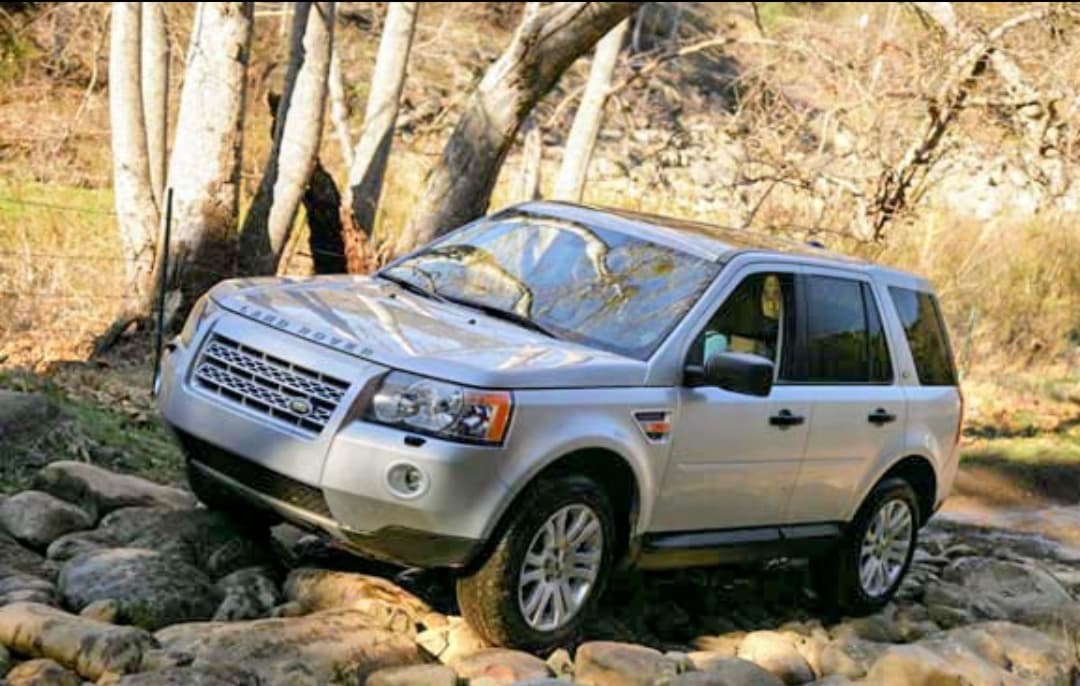 Land Rover L-R-2