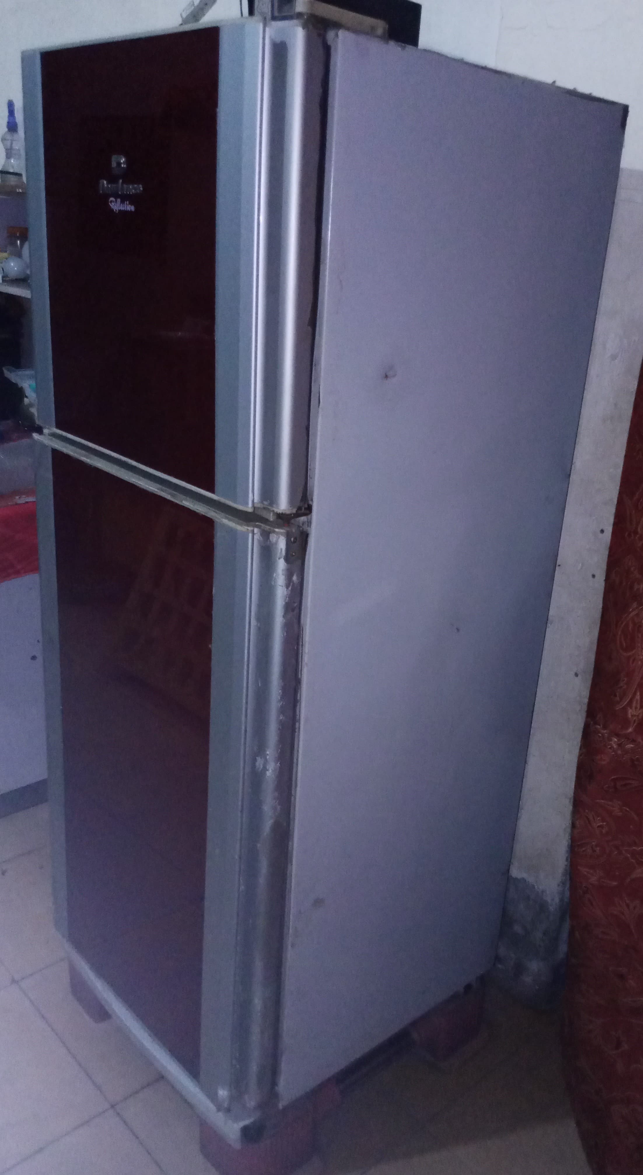 Dawlance refrigerator for sall